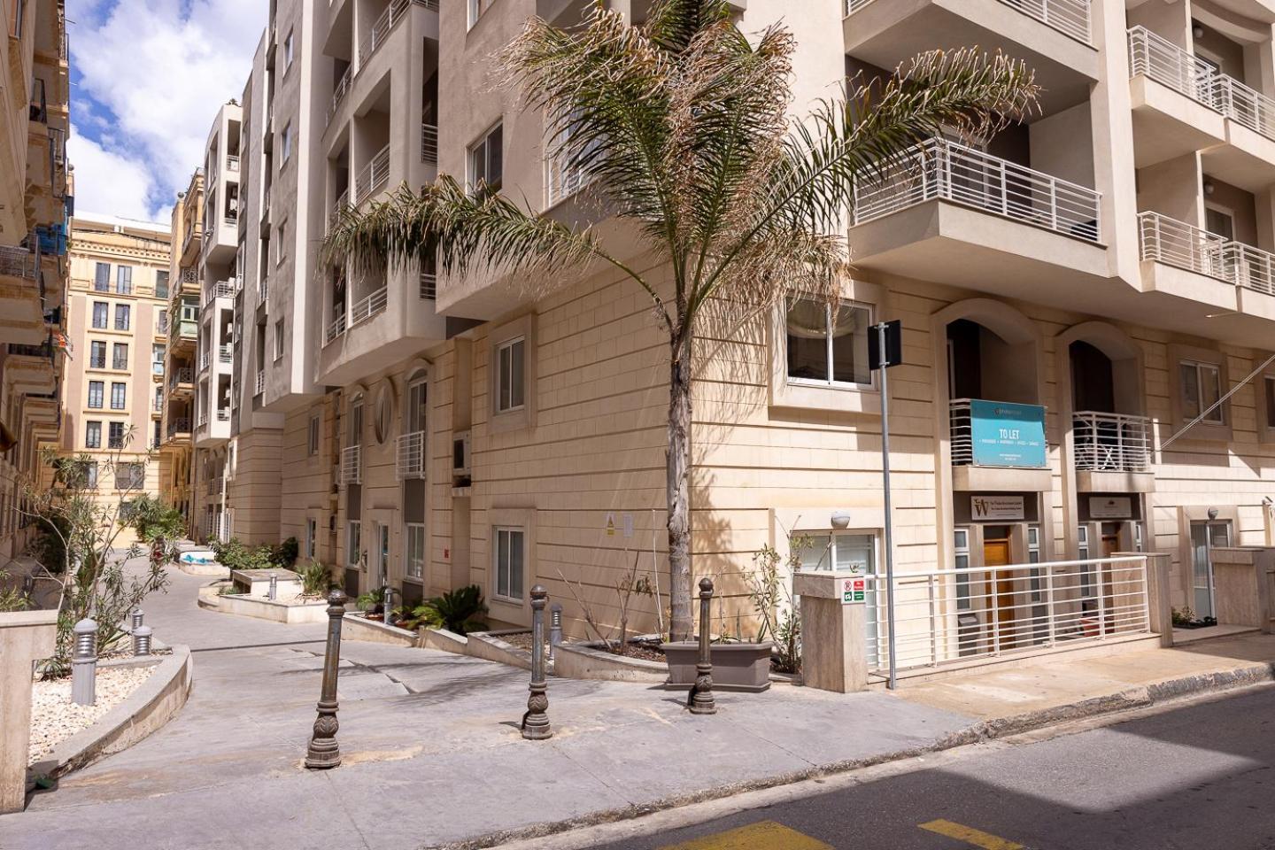 Balluta Bay Spacious Apt - 2Br Sliema Exterior photo